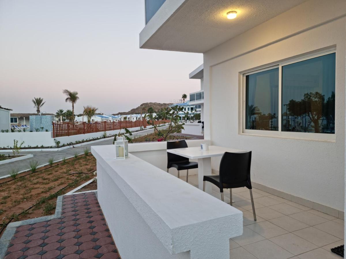 Holiday Beach Resort Dibba Esterno foto