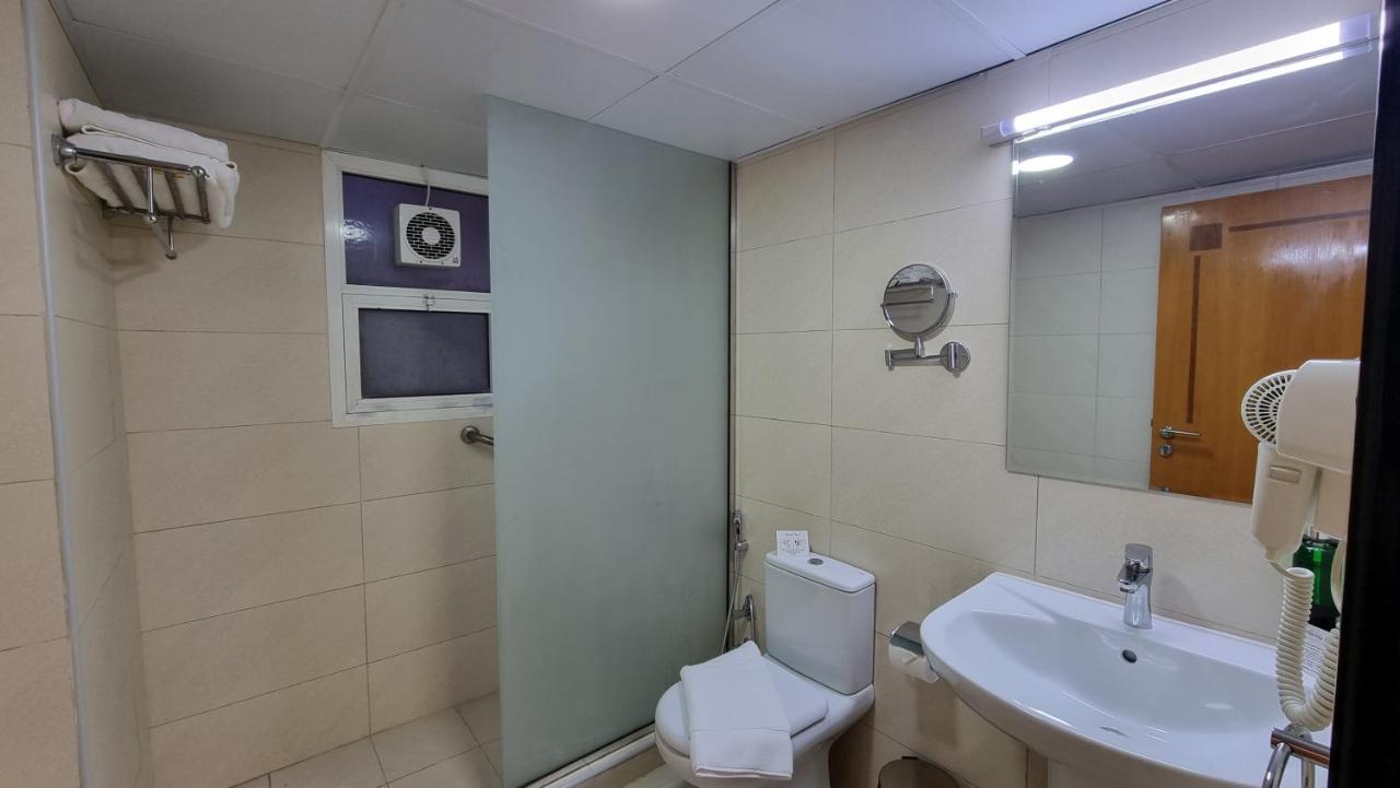 Holiday Beach Resort Dibba Esterno foto
