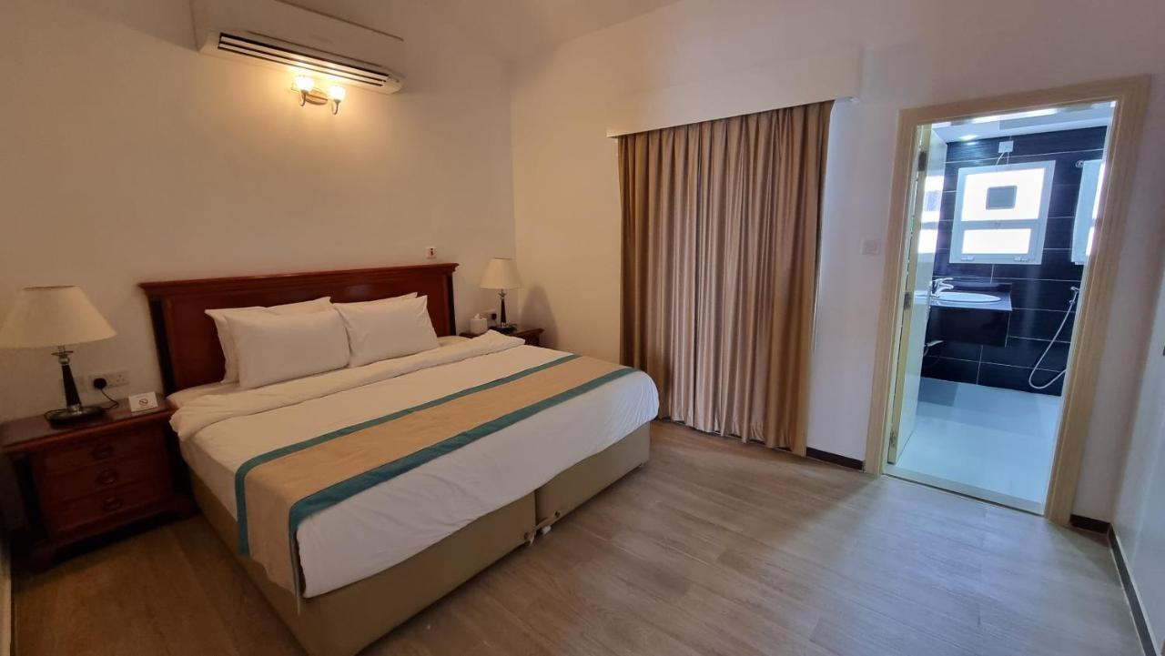 Holiday Beach Resort Dibba Esterno foto
