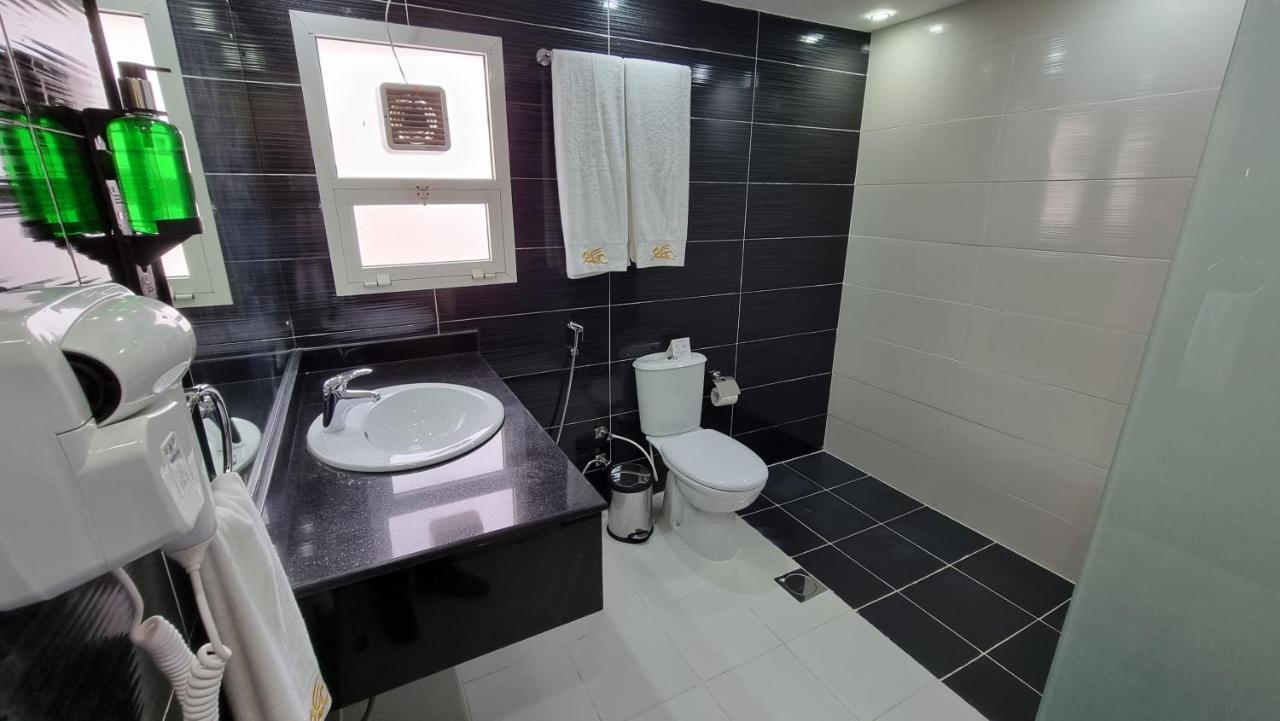 Holiday Beach Resort Dibba Esterno foto