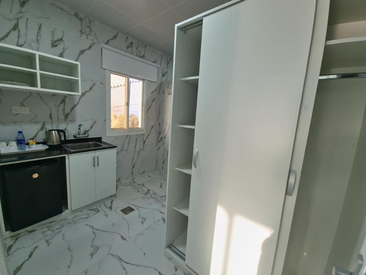 Holiday Beach Resort Dibba Esterno foto
