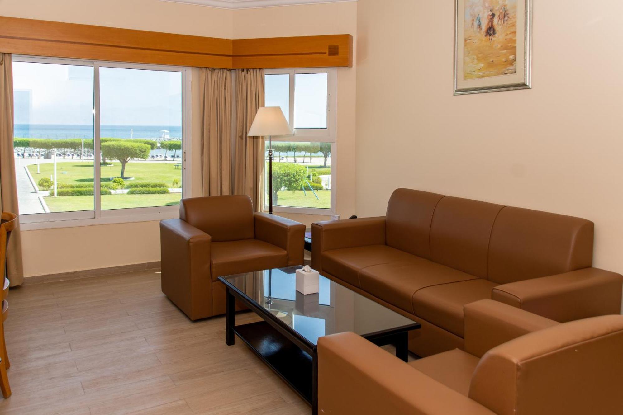 Holiday Beach Resort Dibba Esterno foto