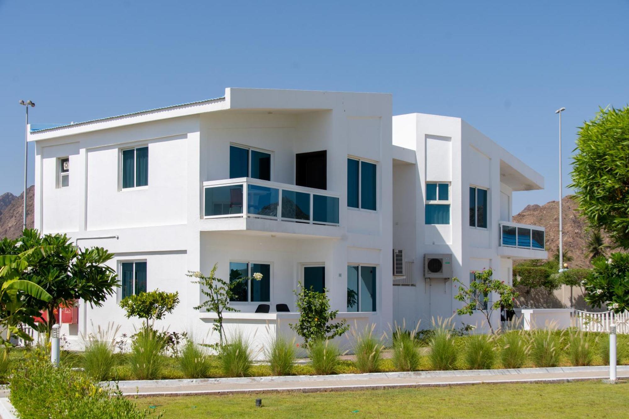 Holiday Beach Resort Dibba Esterno foto